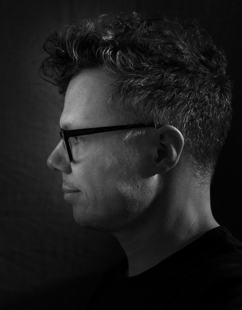 Barbier Andreas bij barbershop Barber Dre in Groningen, als herenkapper is hij gespecialiseerd in herenkapsels en baardverzorging